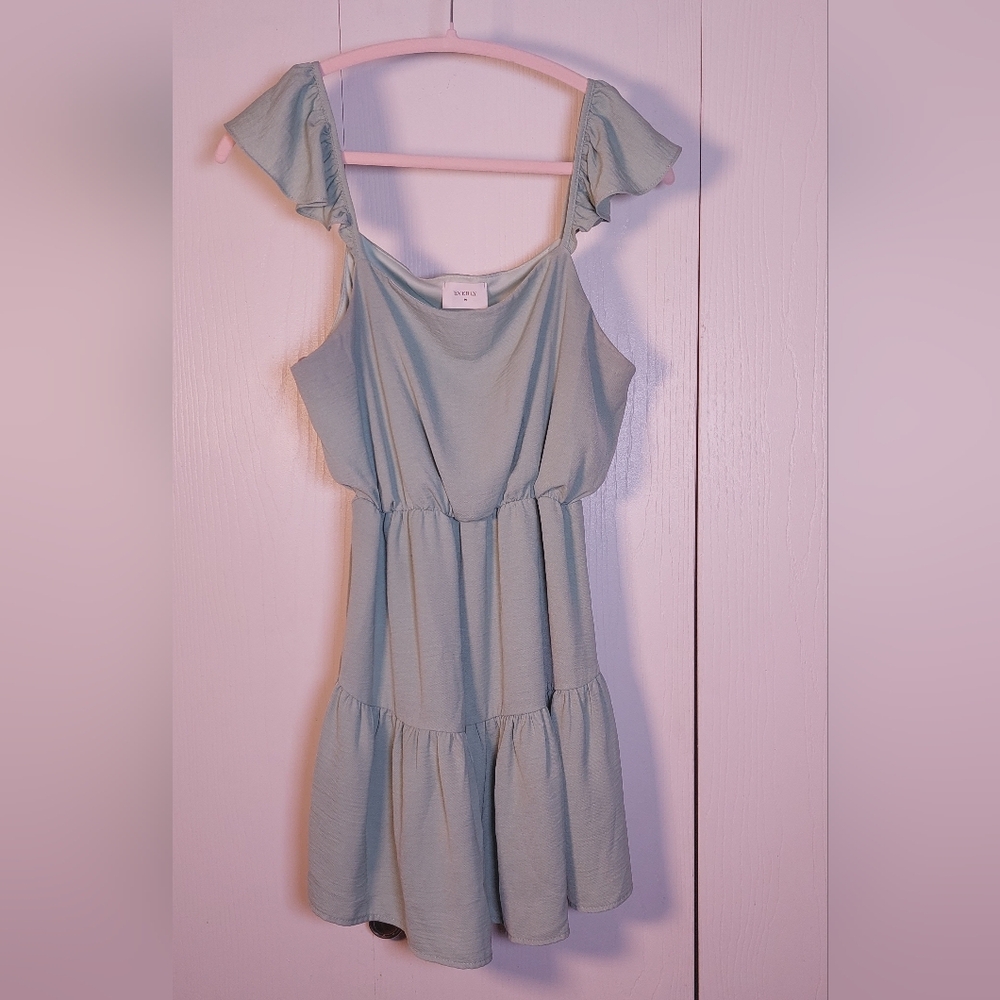 Everly Green Baby Doll Sundress Size Large Lined Ruffle Tiered Skirt Mini Boho - Picture 1 of 10